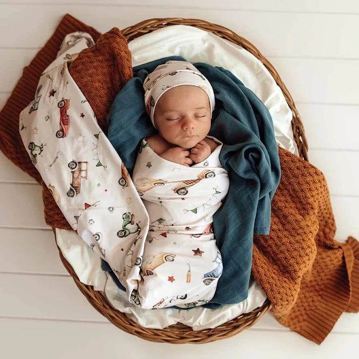 Snuggle Hunny Organic Jersey Wrap & Beanie - Vintage Cars