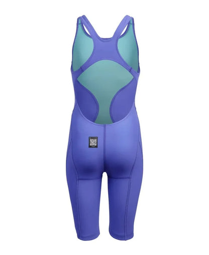 Arena Girls Powerskin Impulso kneesuit in Future Dusk, a sleek and durable swimwear for young swimmers, shown in a close-up view.