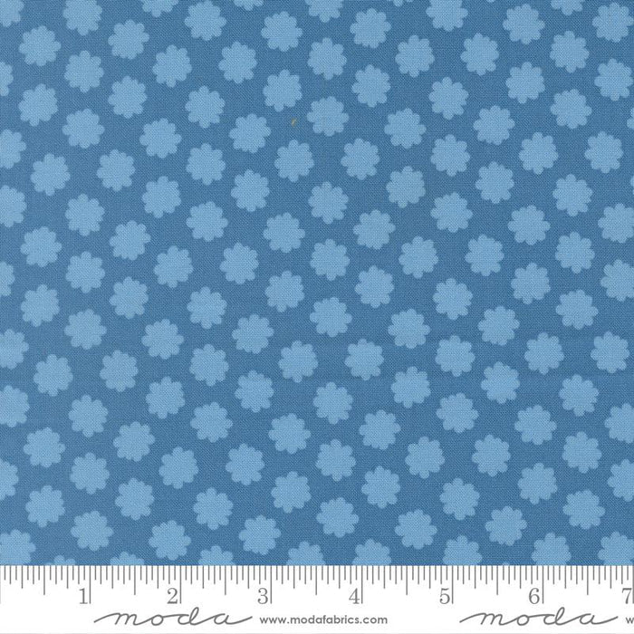 Coastal- Scenery Puffball- Fat Quarter