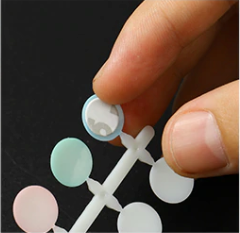 COLOR DOTS mit Klebepunkten
