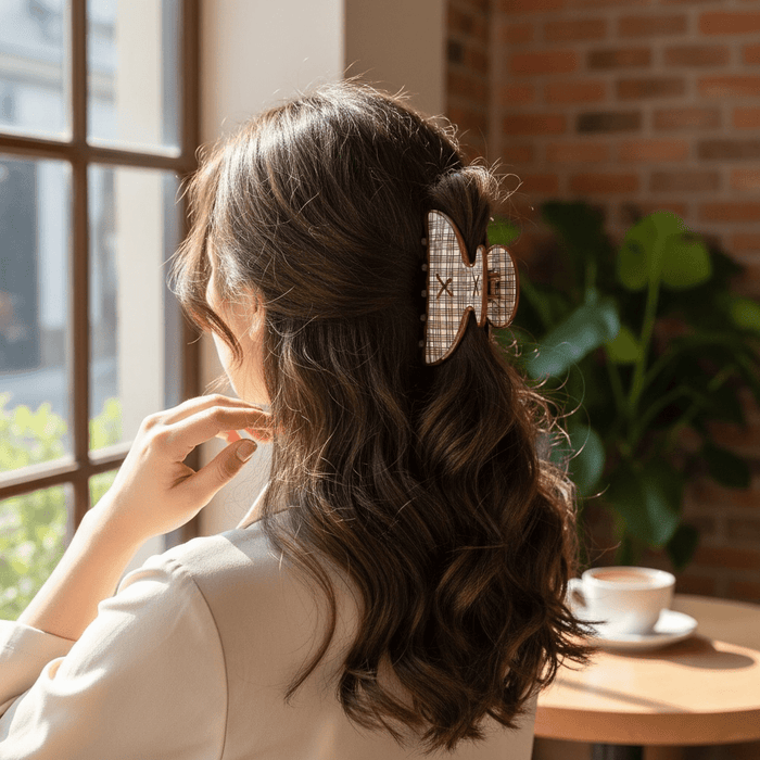 Fashion Hair Shark Clips مشابك شعر على شكل سمكة قرش عصرية - Princess Cosmetics Qatar