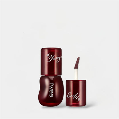 FWEE 3D Volumizing Gloss 5.3g - CHERRY COLA 70% ملمع الشفاه ثلاثي الأبعاد من FWEE - بنكهة الكرز والكولا 70% - Princess Cosmetics Qatar