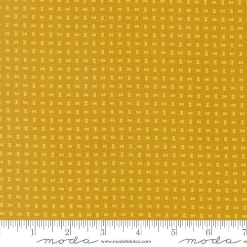 Golden- Scenery Spools- Fat Quarter