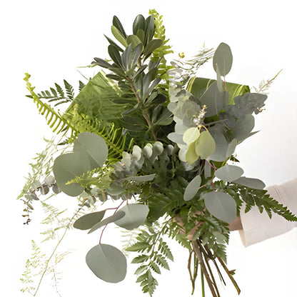 Tommy Green Wholesale Bouquet Bunch in a hand