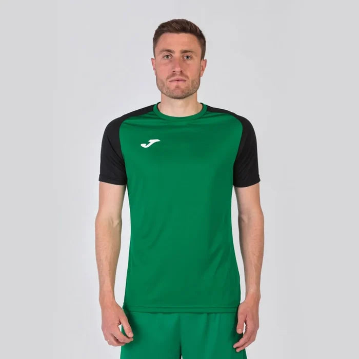 Joma Boys Academy IV T-shirt in green and black, casual cotton T-shirt with crew neck for boys.