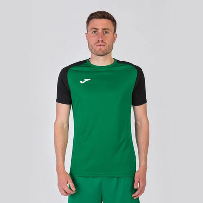 Joma Boys Academy IV T-shirt in green and black, casual cotton T-shirt with crew neck for boys.