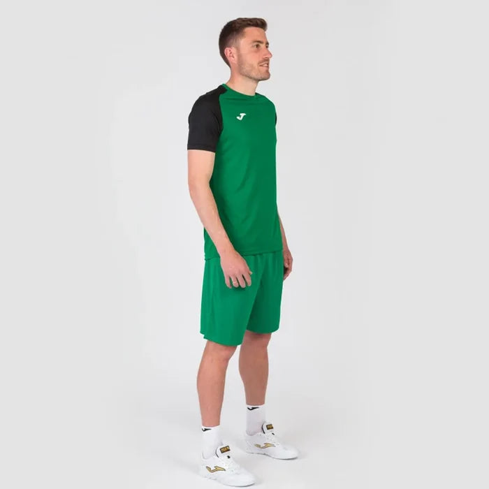 Joma Boys Academy IV T-shirt in green and black, casual short-sleeve T-shirt with Joma logo for boys' sportswear.