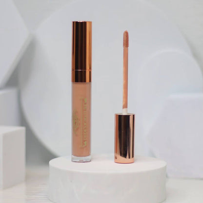 LOVELY STAY IN PLACE MATTE LIQUID LIPSTICK