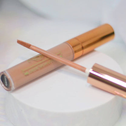 LOVELY STAY IN PLACE MATTE LIQUID LIPSTICK