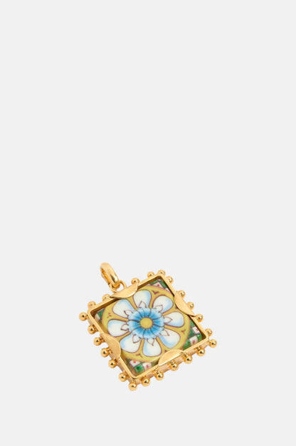 Soru Margherita Tile Charm.