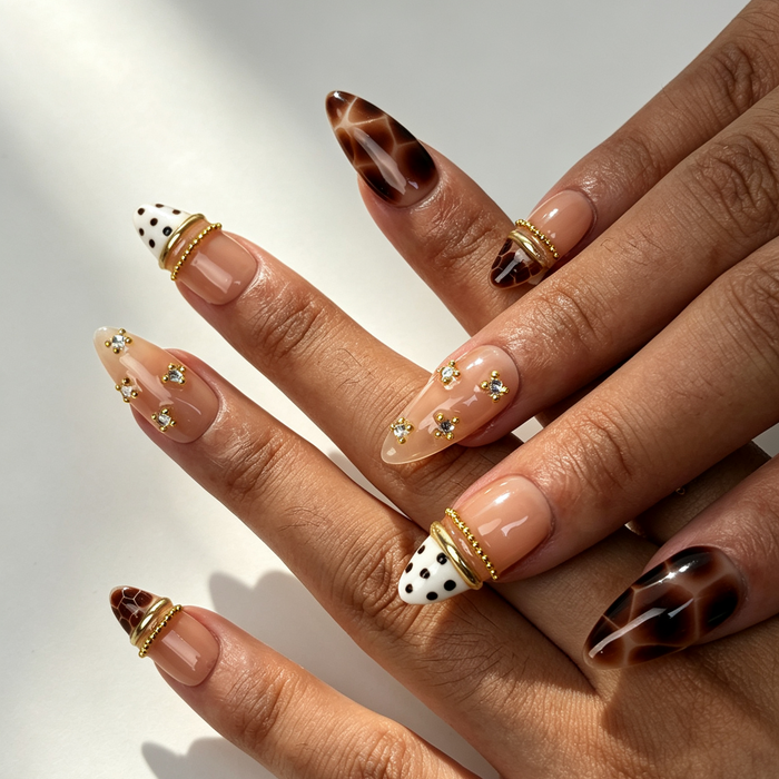Retro Tortoise vintage almond press‑on nails hand manicure view