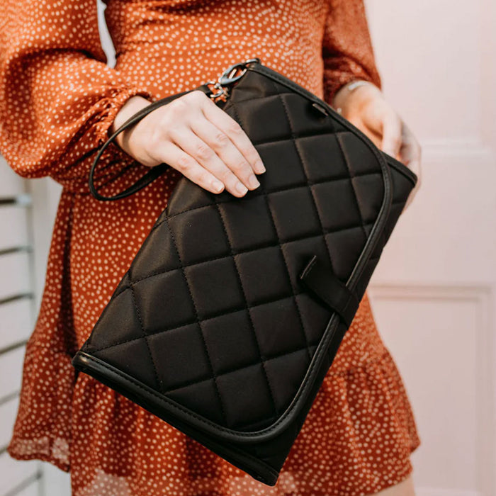 OiOi Nappy Clutch - Black Quilt