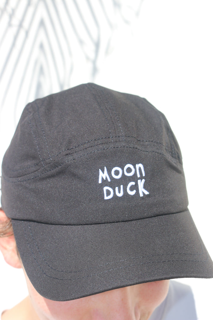 Short brim Run Cap