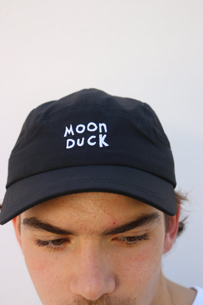 Short brim Run Cap