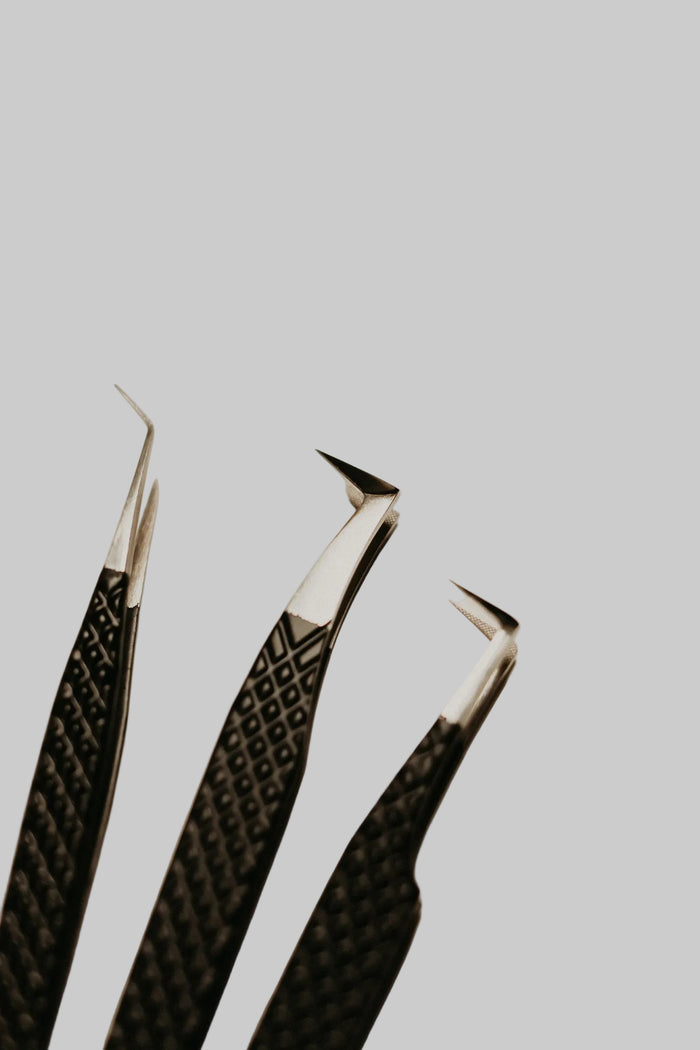 Skinny Boot Volume Tweezer