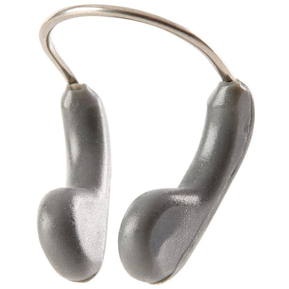 Speedo Competition nose clip with silver hook earplugs for easy storage