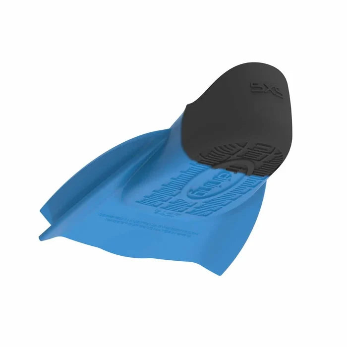 Blue Speedo DMC Original Fins for swimming, showing a pair of streamlined fins with the Speedo logo, designed for aquatic activity.