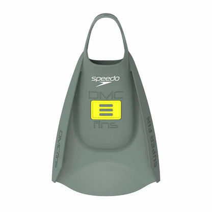 Speedo DMC Super Fins in green, lightweight swimming fins with open-heel design, ideal for training and snorkeling.