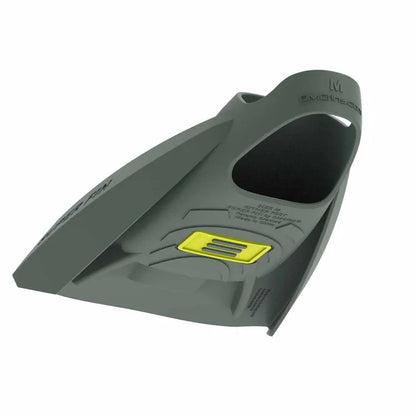 Green Speedo DMC Super Fins for swimming, showcasing lightweight design and adjustable straps on a neutral background.