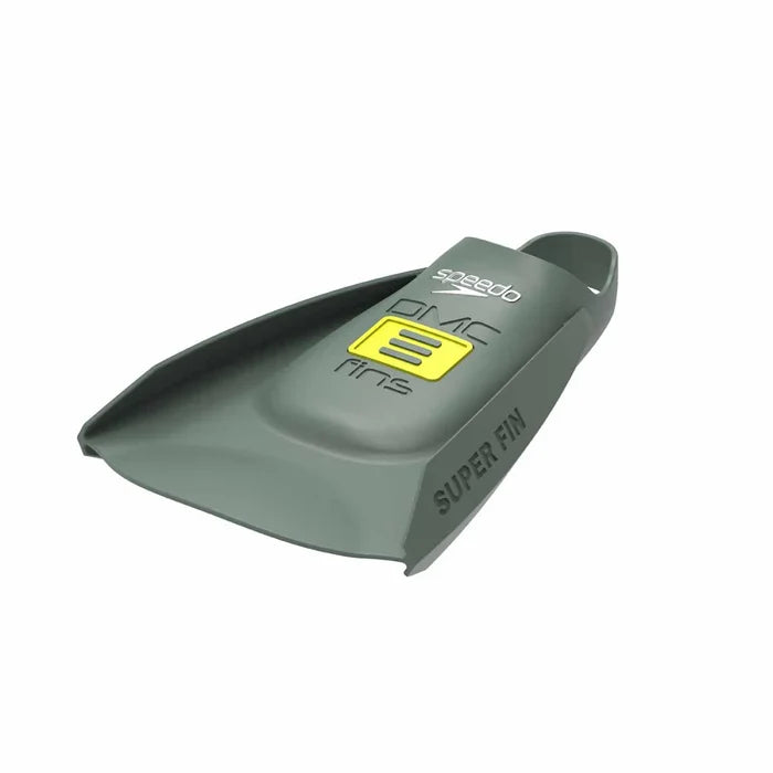 Speedo DMC Super Fins in green, lightweight swim fins with adjustable straps for snorkeling and diving activities.