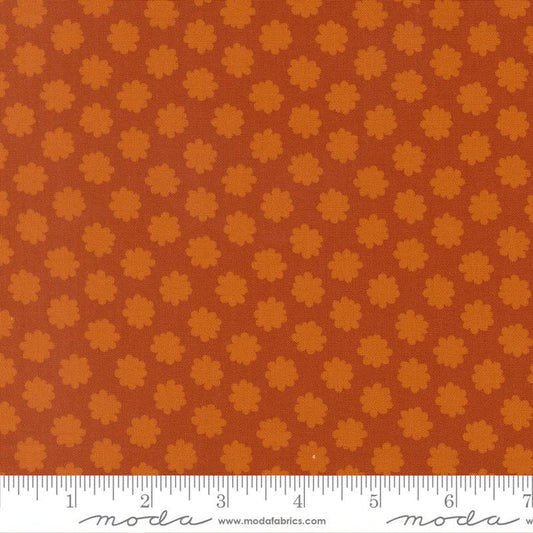 Spice- Scenery Puffball- Fat Quarter
