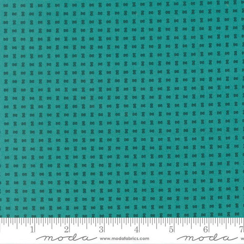 Turquoise- Scenery Spools- Fat Quarter