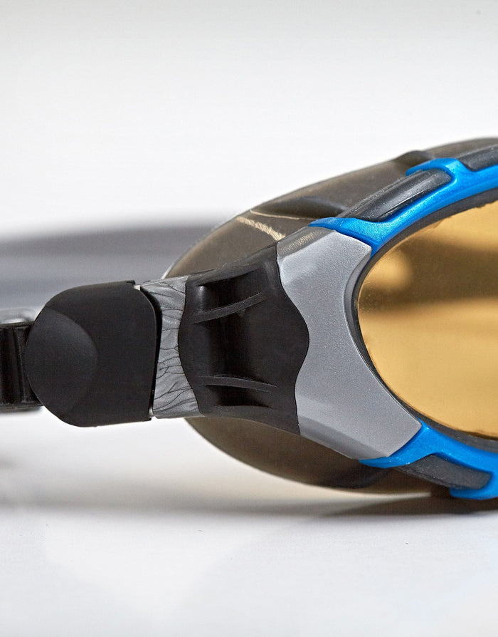 Zoggs Predator Flex polarized ultra blue gray swimming goggles